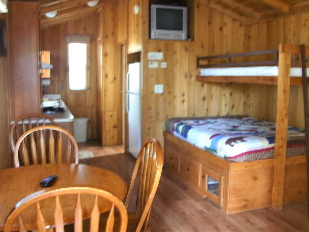 Bend-Sunriver Camping Resort Studio Cabin 6 Extérieur photo