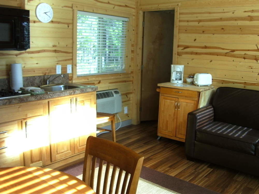 Bend-Sunriver Camping Resort Studio Cabin 6 Extérieur photo